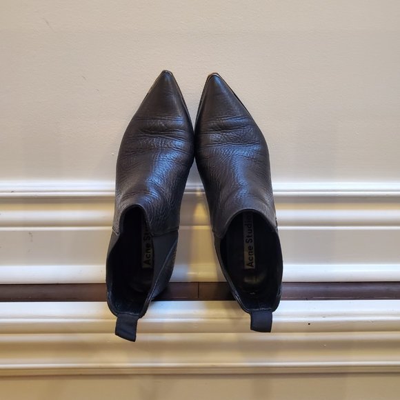 Acne 'Jensen' Ankle Boots in IT37 / US 7. Made in Italy. Black Grained Leather - Picture 5 of 8